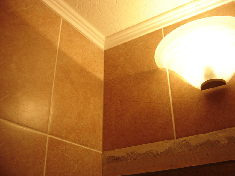 Ремонт потолка в ванной комнате